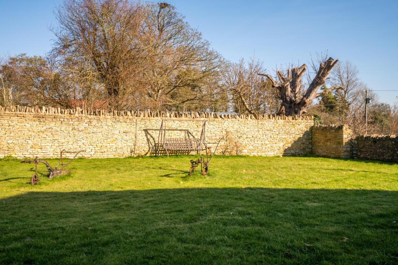 Villa The Old Barn Witney Exterior foto
